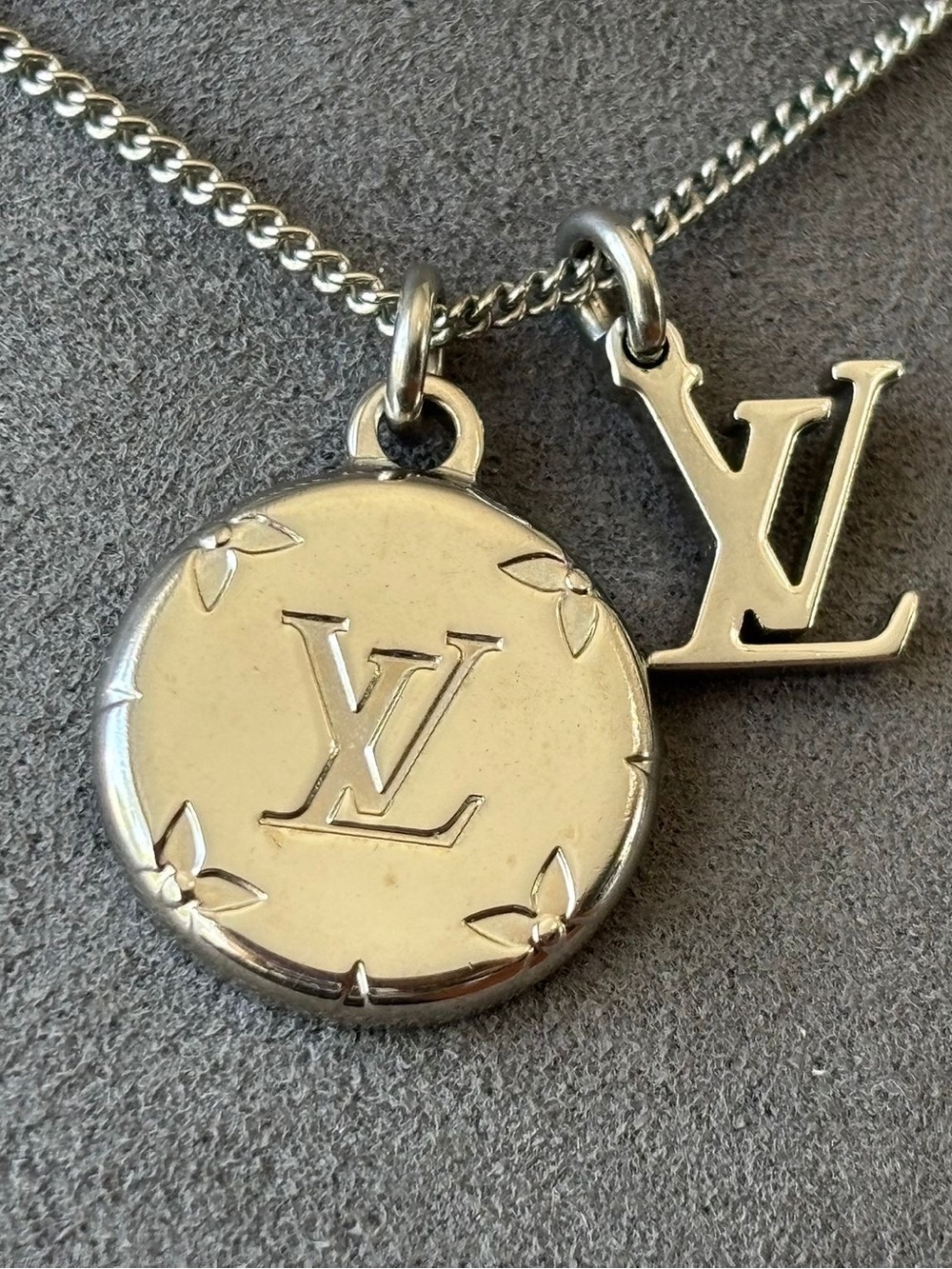 Louis Vuitton Silver-Tone LV Medallion & Logo Charm Necklace - Silver